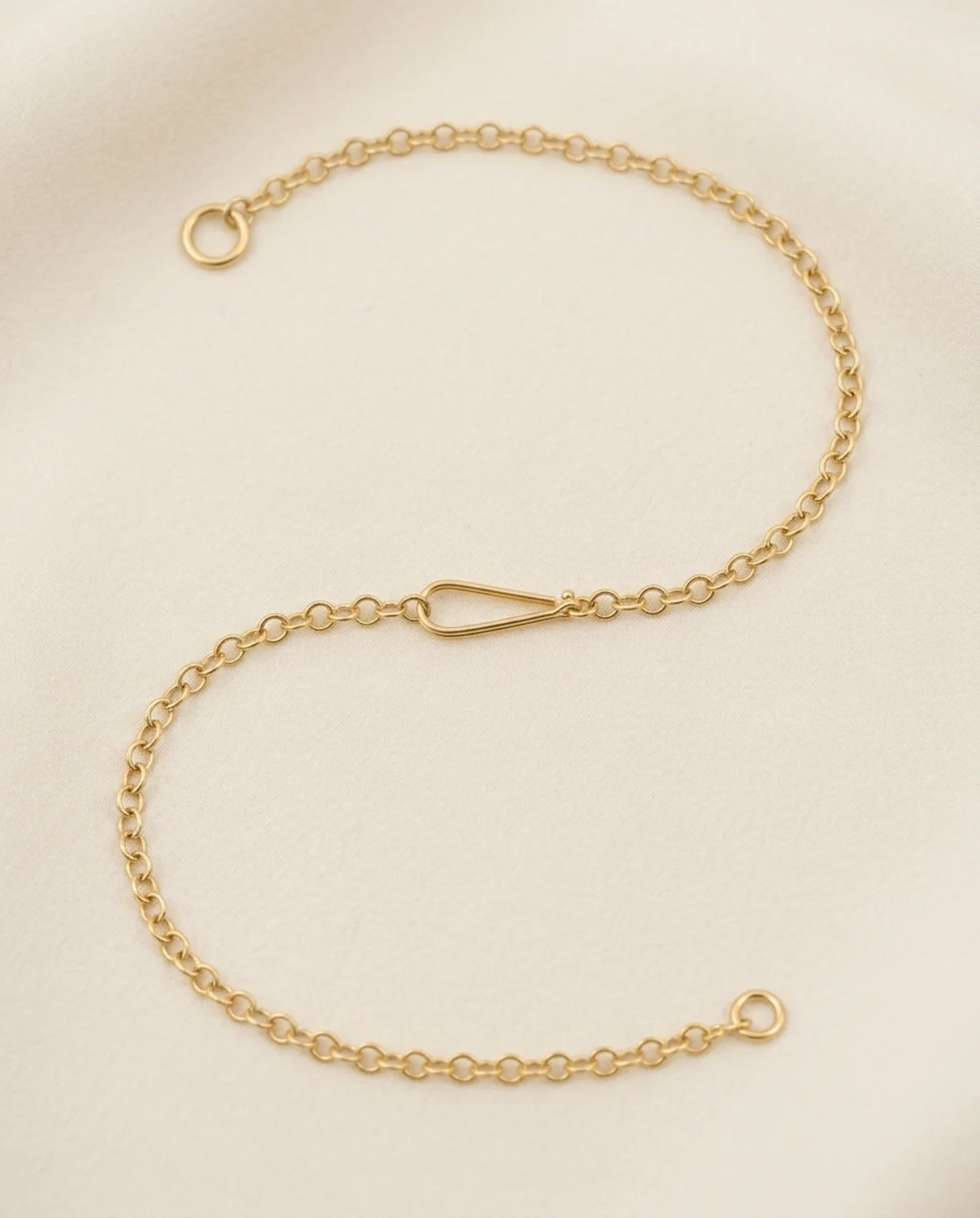 Gold Micro-Plated Back Chain with Hook, 22 cm