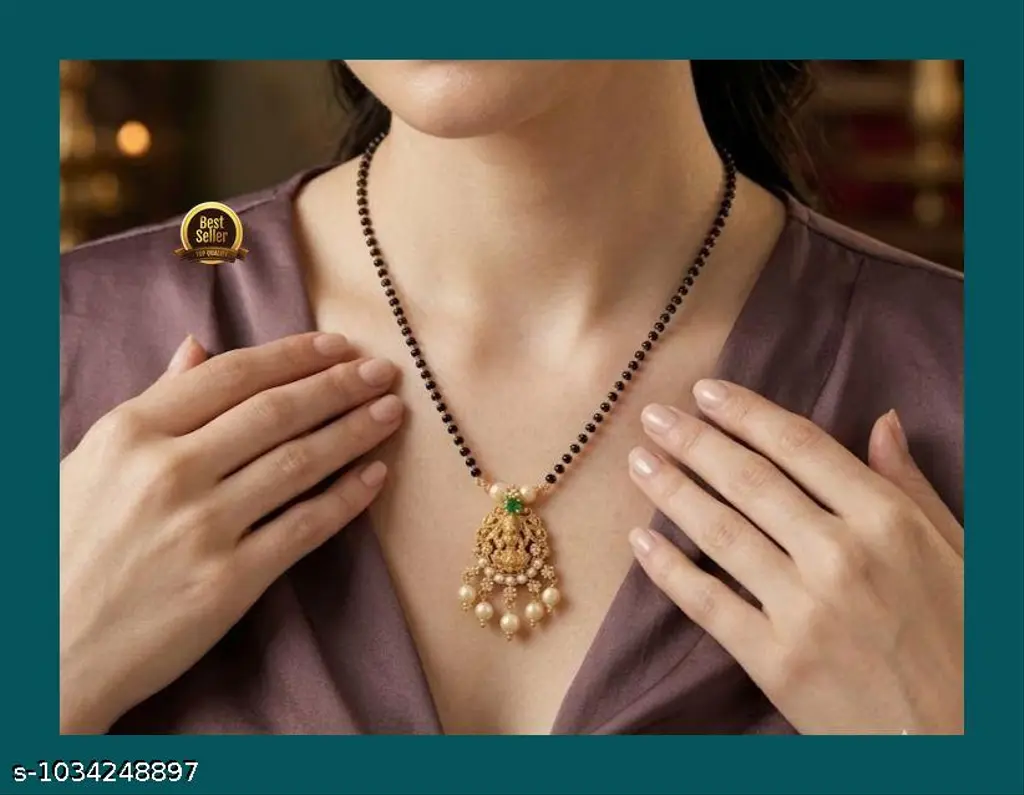 Lakshmi Pendant Short Mangalsutra